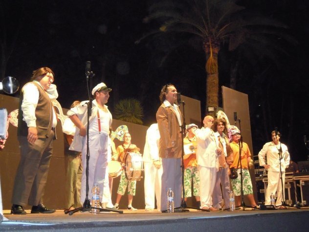 El Parque María Cristina resuena con los sones de las agrupaciones en la XXVI Noche Carnavalesca