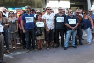 IU acusa al PSOE de incumplir los compromisos con la plantilla de Torraspapel