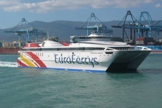 Ceuta pide suprimir la libre competencia en la línea marítima con Algeciras