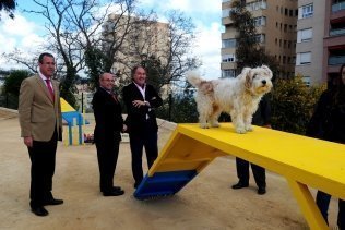 El equipo de Gobierno califica de éxito la apertura del parque canino