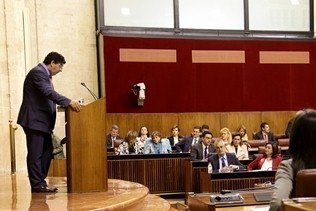 Valderas: "Acataremos sólo por imperativo legal la política de recortes"