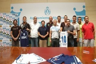 Antiguos jugadores crean el Club Deportivo Baloncesto Algeciras