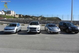 Recuperados en el puerto de Tarifa cinco coches robados en Europa