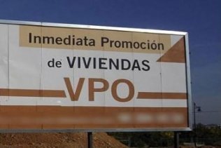 Junta expedienta a 4 entidades financieras por incumplir la función social de sus viviendas en 13 municipios de Cádiz