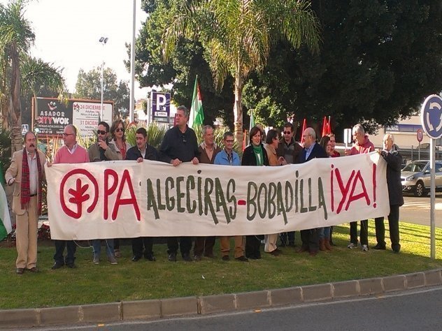 Los andalucistas se vuelven a concentrar para pedir la modernización de la Algeciras-Bobadilla