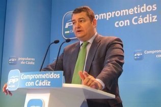 Sanz: "Zona Franca de Cádiz es el verdadero motor económico de la provincia"