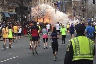 Tres muertos y más de 100 heridos por las explosiones en Boston