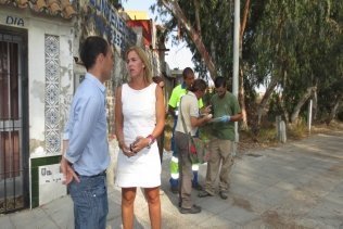 Pajares mantuvo un encuentro con técnicos de la Junta que inspeccionan la calle Cóleo