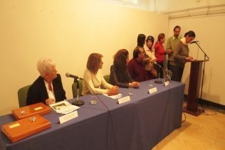 Pintor y Conesa participan en la entrega de premios del concurso de poesía de la Asociación de Familiares de Enfermos de Alzheimer