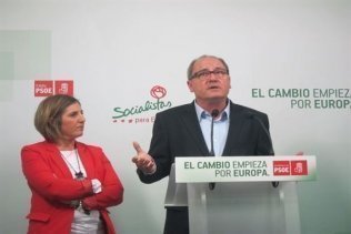 PSOE-A pide un "plan de choque" para que los parados gaditanos "puedan vivir dignamente" hasta que logren empleo