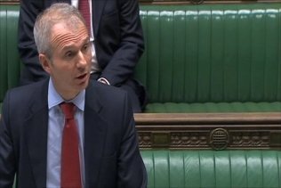 Lidington reitera la indignación del Reino Unido por las incursiones españolas