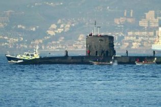 Los ecologistas alertan de la llegada de otro submarino nuclerar al Peñón