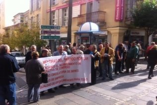 La asociación Kioskera denuncia frente al Ayuntamiento el acoso comercial que sufren