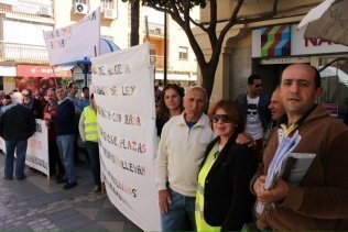 Los trabajadores de Algesa en fraude de Ley denuncian que la Policia Local les obligó a borrar fotos