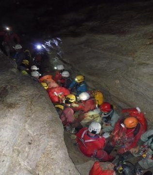 Rescate en la Cueva del Agua y una parapentista fallecida en Algodonales