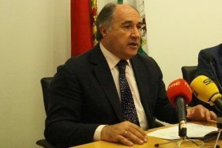 Landaluce anuncia que Algeciras se pondrá a disposición del Gobierno para intervenir en el tema de los refugiados