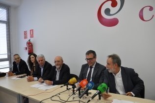 PSOE pedirá en el Senado que se dé un impulso definitivo a la Algeciras-Bobadilla
