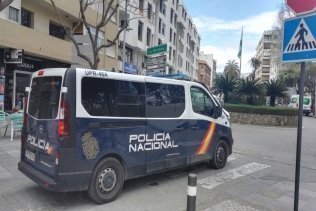 La Policía Nacional refuerza en Algeciras las medidas operativas del Plan Comercio Seguro durante la Semana Santa