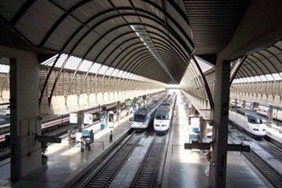 Esperas, averías, trasbordos y cancelaciones en los últimos días en los trenes Algeciras-Madrid