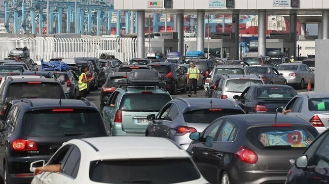 La OPE cierra su primer fin de semana punta con el paso de 7.000 vehículos diarios por Algeciras