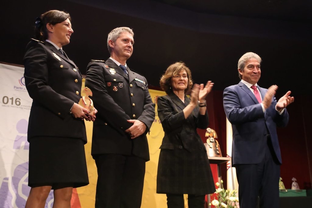 La Brigada de Extranjería de la Policía Nacional recibe el Premio Menina en Córdoba