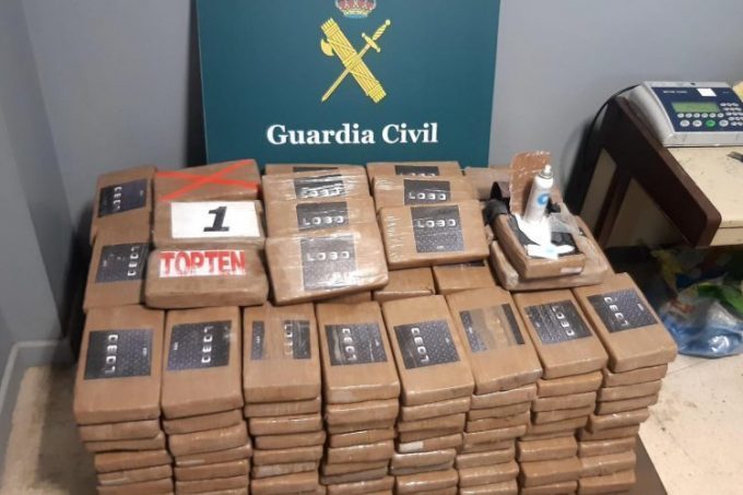 La Guardia Civil aprehende 270 kilos de cocaína en el interior de un contenedor con bananas