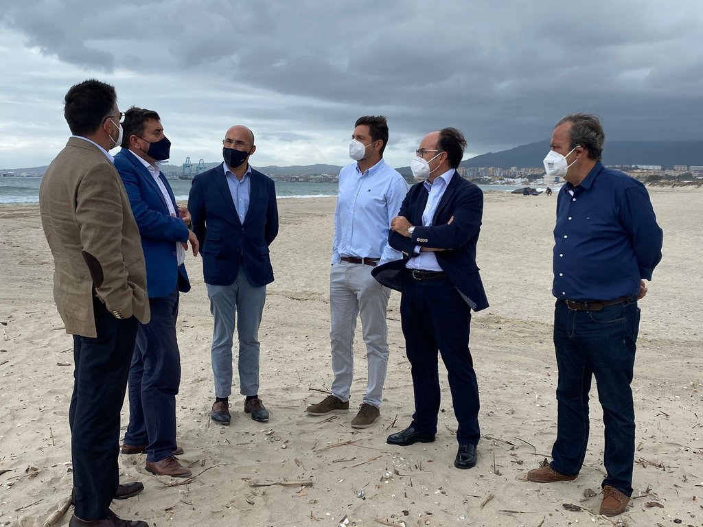 Autoridad Portuaria y Costas firmarán un convenio para agilizar las actuaciones en la Playa del Rinconcillo