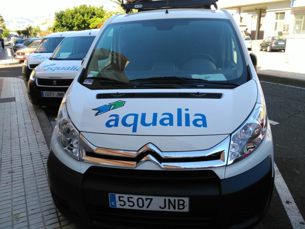 Aqualia repartirá "gratis" agua a los vecinos de La Alcaidesa