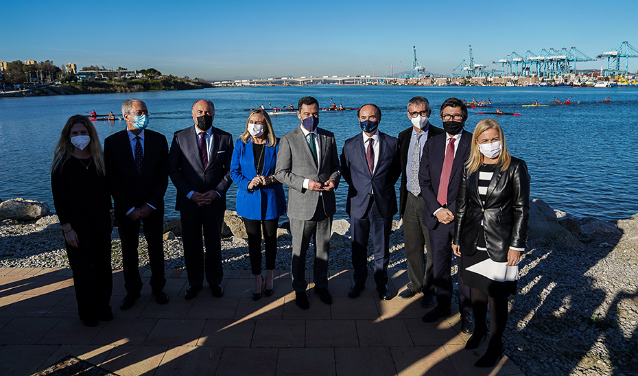 Moreno visita las obras del futuro Centro I+D+i Lago Marítimo en Algeciras